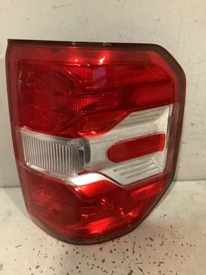 2022- 2024 FORD MAVERICK PASSENGER RH QUARTER TAIL LIGHT OEM A49R-20012 TL - Image 1 of 4