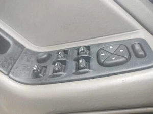 2004 JEEP GRAND CHEROKEE Door Switch Front - Picture 1 of 1