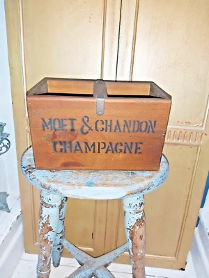 HANDMADE VINTAGE STYLE SOLID WOOD CHAMPAGNE CRATE - Image 1 of 4