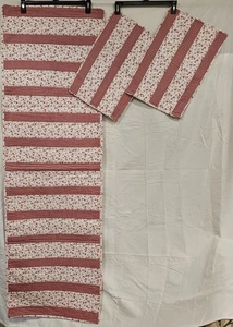 Handmade Quilted Table Runner w/ 2 Placemats Patchwork Red + White Reversible - Picture 1 of 9