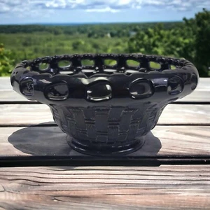 VTG Basket Weave Ruffled Lattice Edge Black Glass Bowl Fenton 5 1/2" - Picture 1 of 10