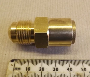 Leyland DAF Adaptor.Part number RAK8198.Unfitted condition. - Picture 1 of 2