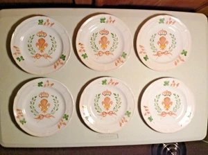 Original Hand Painted Vintage PEINT À LA MAIN Fleur De Lis set of 6 plates - Picture 1 of 4