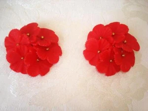 Vintage Large Red Plastic Geraniums Flowers Clip on Earrings 2 1/4 In. - Picture 1 of 4