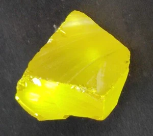 Natural 283.70 Ct AA+Lemon Yellow Zircon Rough Glossy Mineral Loose Gemstone - Picture 1 of 8