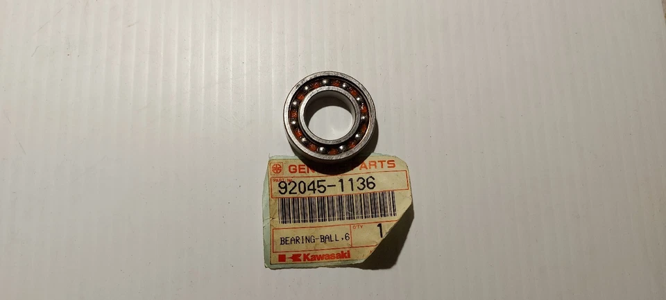 Cojinete de buje trasero Kawasaki 92045-1136 1985 KX250 KX500 NUEVO DE STOCK Foto 1 de 1