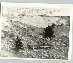 WRECKAGE After RENO, NEVADA MUDSLIDE Natural Disasters 1983 Press Photo - Picture 1 of 2