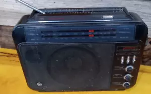 GE Super Radio Largo Alcance Alto Rendimiento AM/FM - Negro Banda Ancha Modelo 7-2887A - Imagen 1 de 7