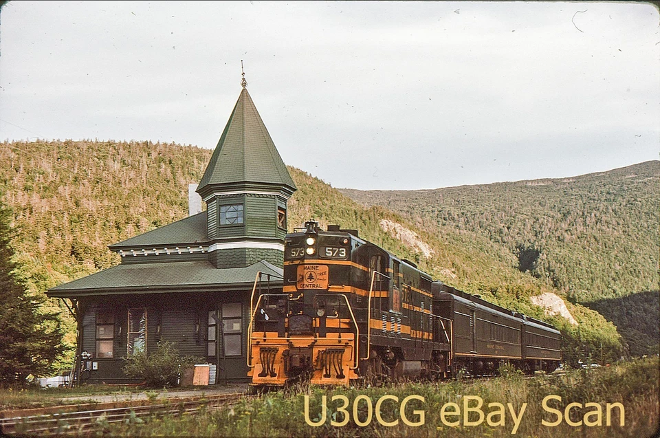 DM Original Slide - MEC Maine Central GP7 573 Crawford Notch NH 1974 - Imagem 1 de 1