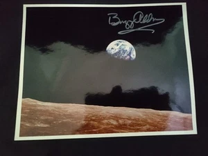 Buzz Aldrin handsigniertes Foto von EARTHRISE mit COA Autogramm 10x8" Silber Stift - Bild 1 von 11