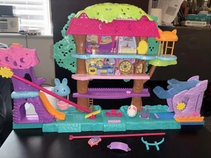 Encantador juego de casa en el árbol con accesorios - ¡Diversión para niños! - Imagen 1 de 5