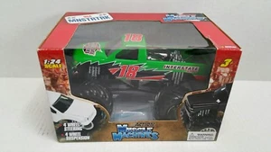 Rare Action Muscle Machines 18 Interstate Batteries Nascar Monster Truck 1:24 - Picture 1 of 6