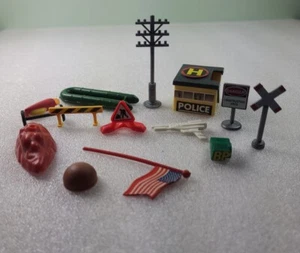 Model Train Railroad Smalls Construction Sign Flag Crossing Sign Military Roco - Picture 1 of 4