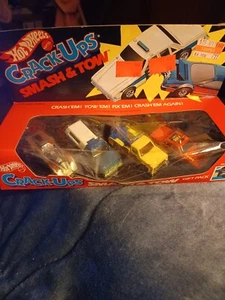 HOT WHEELS CRACK-UPS SMASH & TOW GIFT PACK 2817 MATTEL 1985 - Picture 1 of 10
