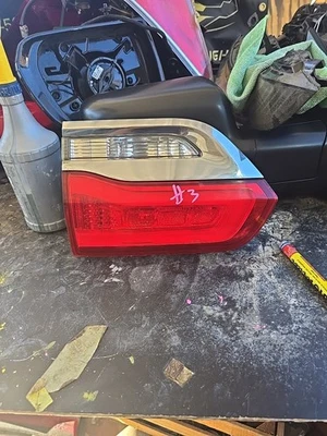 Luz trasera derecha Jeep Grand Cherokee 2014-2019 - P68110046AD Foto 1 de 2