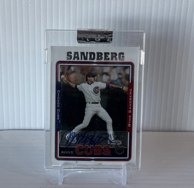 1998 Topps Chrome Ryne Sanberg #TA-RS Auto Cubs - Image 1 of 2