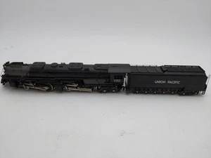 Rivarossi 1596 HO Union Pacific 4-6-6-4 Challenger Steam Locomotive #3985 EX - Picture 1 of 6