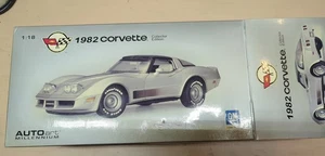 AUTO ART 1982 CHEVROLET CORVETTE 1/18 DIECAST - Picture 1 of 11