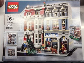 BOX ONLY NO BRICKS! LEGO Creator Expert: Pet Shop (10218)