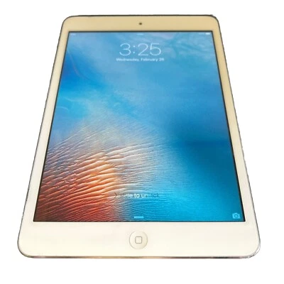 Apple iPad mini 1st Gen   32GB     Wi-Fi      7.9in   Silver     DK024 - Image 1 of 4
