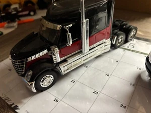 1/32 NEW RAY USED INTERNATIONAL LONE STAR SEMI TRACTOR,NO PACKAGING # B 166 - Picture 1 of 4