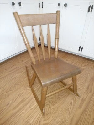 MECEDORA INFANTIL VINTAGE HECHA A MANO DE ARCE CON FECHA 1938--MUY BONITA Foto 1 de 4