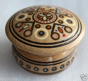 Caja redonda de madera pintada a mano de 4"" para accesorios regalo e incrustaciones duras - Imagen 1 de 5