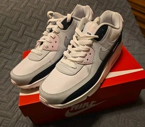 Nike AIR MAX 90 PINK/NAVY/WHITE Size 7Y / Women's 8½ NEW IN ORIGINAL BOX - Picture 1 of 12