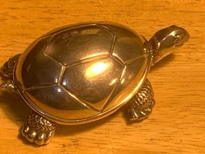 Vintage Reed and Barton Musical Turtle - Brahm's Lullaby - Works 3.5" - Picture 1 of 5