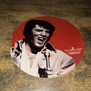 ELVIS PRESLEY Original 1972 Las Vegas Hilton Hotel Souvenir Menu - Picture 1 of 3