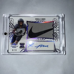 2021 Leaf Trinity Rondale Moore Rookie Patch Auto RPA /10 Nike Swoosh Worn - Picture 1 of 14