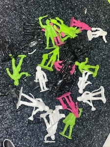 Lotto 27 figurine vintage anni 70 Tim Mee Space Galaxy Laser Team Aliens - Foto 1 di 1