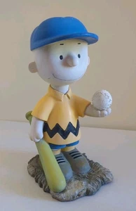 Raro De Colección. Estatua de béisbol 14" Peanuts Charlie Brown césped y jardín tema - Imagen 1 de 12