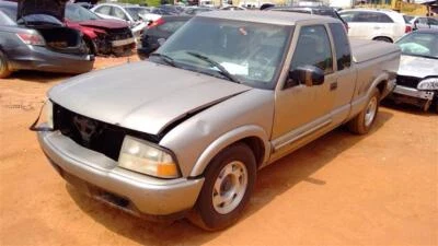 Air Cleaner Fits 96-05 BLAZER S10/JIMMY S15 203596 - Image 1 of 4