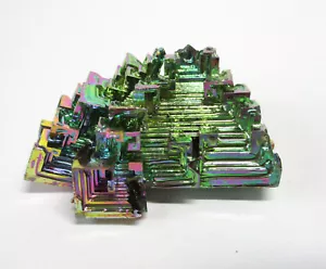+++ Wismut Kristall Stufe -- synthetisch +++ Bismut Regenbogen Mineralien - Bild 1 von 3