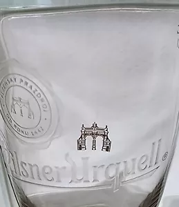 2 vasos grabados PILSNER URQUELL CERVEZA CHECA CÁLIZ PATAS 0,3 y 0,4 litros - Imagen 1 de 11