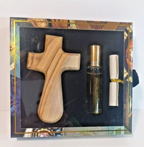Cruz confort curativa madera de olivo Israel 4" con aceite de unción - Imagen 1 de 3