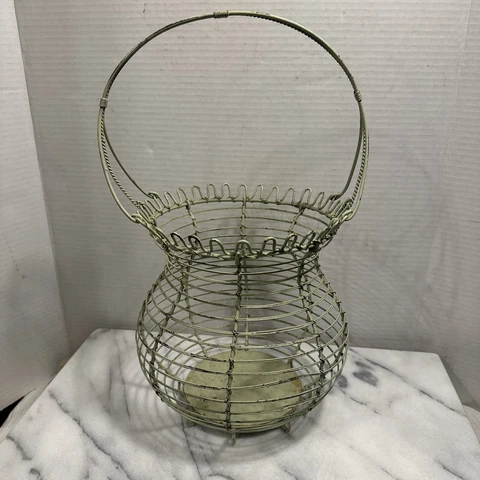 VTG Wire Mesh Egg Basket With Handle Country French Farm  House Painted Green Cover