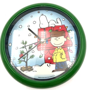 Peanuts Snoopy Charlie Brown Christmas Clock 9" Plays 12 Carols Green Frame Work - Picture 1 of 6