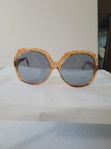Rari occhiali da sole a farfalla oversize vintage italiani anni 70 | modello sconosciuto - Foto 1 di 9