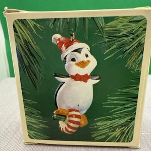 Hallmark Andenken Ornament "Pfefferminz Pinguin" Vintage Weihnachten 1983 Vintage - Bild 1 von 6