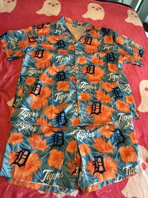 Detroit Tigers Hawaiian Shirt and Shorts Set New Adult XXL - Image 1 of 4