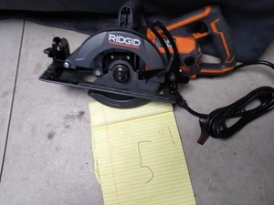 Ridgid R32104 120V 7-1/4" Corded Circular Saw #5 - Picture 1 of 3