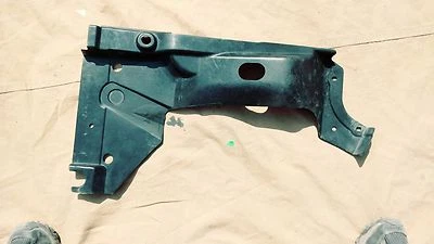 AUDI A4 B6 2002-2005 PAS TRASERO DEBAJO DE LA CARROCERÍA PANEL DE PROTECCIÓN/REVESTIMIENTO P/N 8EO825,216 K Foto 1 de 3