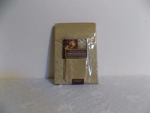 JUEGO DE ROPA DE MESA DAMASCO ABSTRACTO DORADO OBLONGO INCLUYE: 1 MANTEL Y 6 SERVILLETAS - Imagen 1 de 2