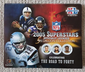 Set of 30 2005 Players Inc Superstar NFL Medallions Brady Manning Favre - Picture 1 of 4