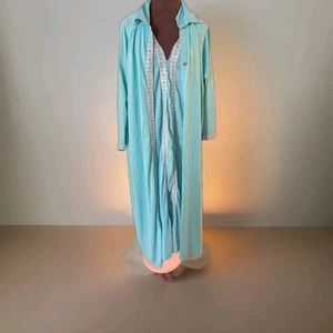 Vintage Lorraine Aqua Blau Nachthemd Morgenmantel Set Bestickte Borte Knopfverschluss L - Bild 1 von 11
