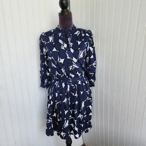 Diane Von Furstenberg Silk Blue White Wrap Dress Women's 3/4 Sleeve Tie Sz 8 - Picture 1 of 13
