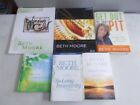 6 BETH MOORE LOOKING UP PRAYING DO&#39;S WORD GET OUT OF PIT WOMAN&#39;S HEART SO LONG