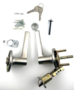 Juego de palanca de privacidad Commonwealth Kwikset ~ Juego de manijas de puerta en caja 97409 - 188 - Imagen 1 de 5